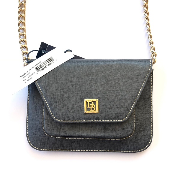 Dooney & Bourke Handbags - Dooney & Bourke Crossbody Bag